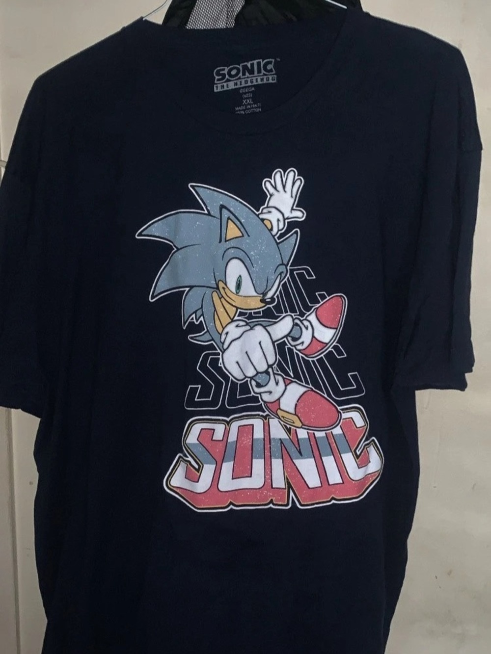 Sonic the Hedgehog graphic tee Black Size XL Like New